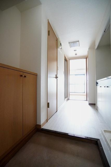 福岡市博多区千代３丁目の賃貸マンションの玄関|物件の画像6