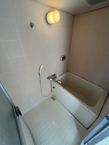 シャタデル東浦の浴室