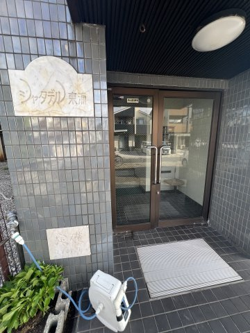 シャタデル東浦のエントランス
