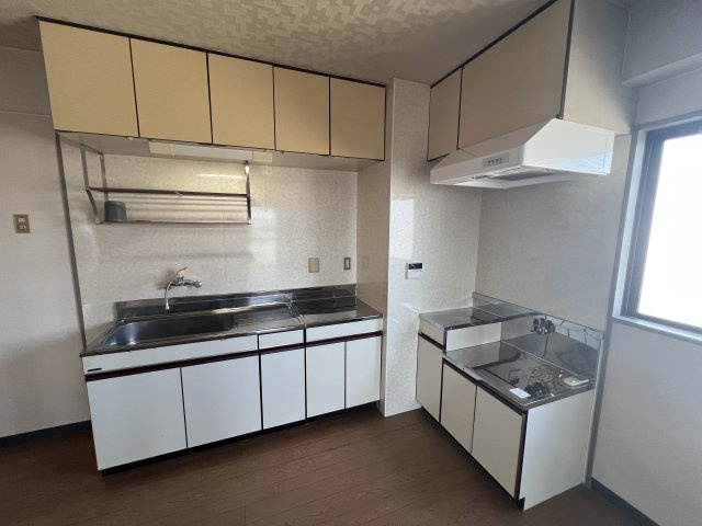 シャタデル東浦のキッチン