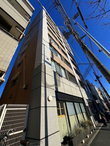 アキラクアトロの外観