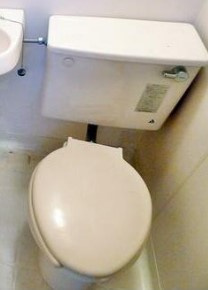 日ビルハウスのトイレ