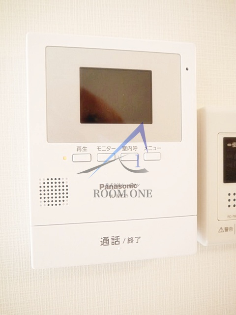 シティプラザ南麻布のセキュリティ|モニター付きインターホンです。