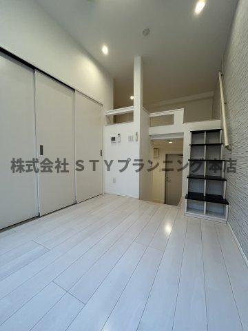 仲介手数料0円！Lumo庄内通の居間・リビング