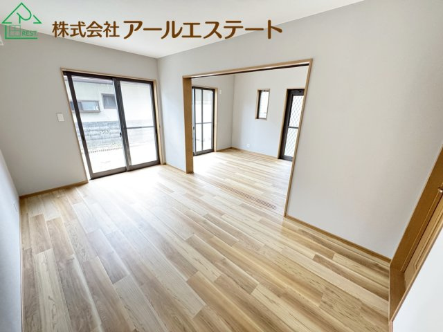 姫路市飾磨区矢倉町1丁目　　JR「英賀保駅」徒歩8分の居間・リビング