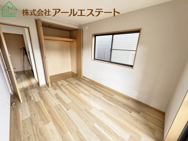 姫路市飾磨区矢倉町1丁目　　JR「英賀保駅」徒歩8分の洋室