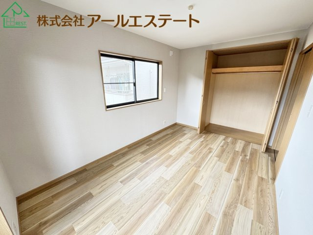 姫路市飾磨区矢倉町1丁目　　JR「英賀保駅」徒歩8分の寝室