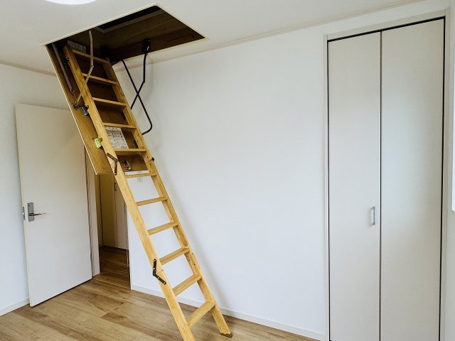 八王子市　鑓水　中古戸建ての収納|～屋根裏収納付き　シーズンオフのグッズを収納するのに便利です～