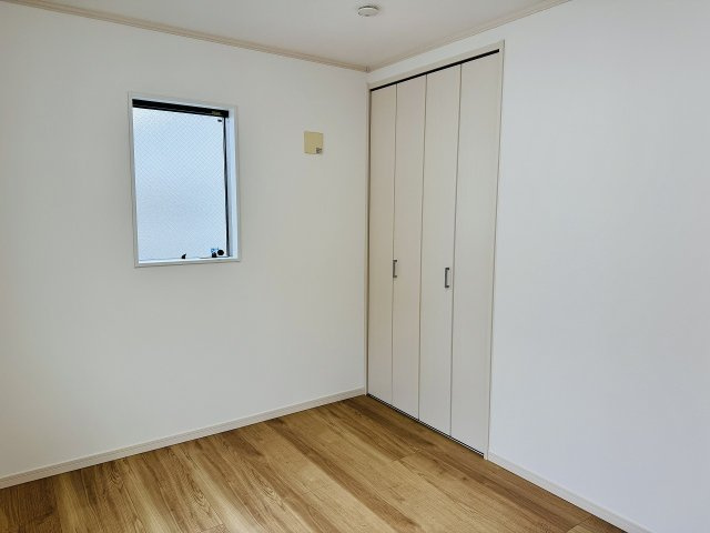 八王子市　鑓水　中古戸建ての収納|～収納力の高いクローゼット完備～