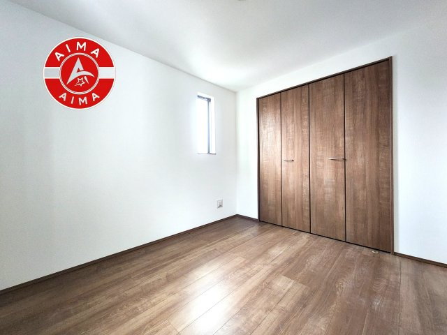 福岡市西区姪の浜3丁目第1-1棟（A号棟）の内観：施工例|柔らかい陽光が差し込む明るいお部屋を演出する設計。彩光の取れる窓が気持ちの良いお部屋を創り上げます。