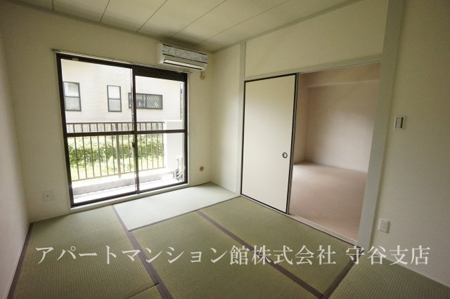 グランドフォレストA棟の和室