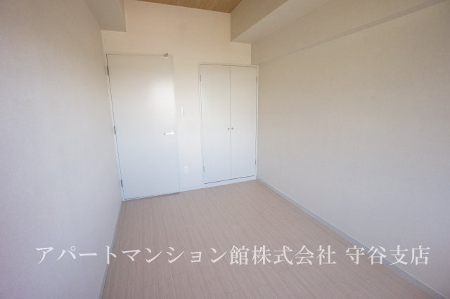 グランドフォレストA棟の寝室