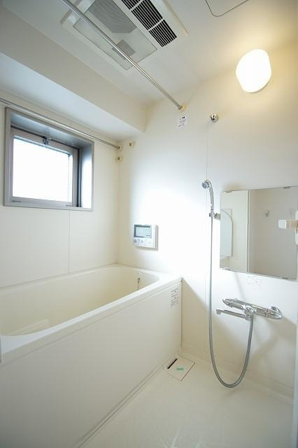 福岡市博多区博多駅南４丁目の賃貸マンションの浴室|物件の画像5