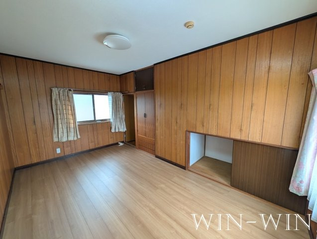 高師本郷町東上貸家の洋室