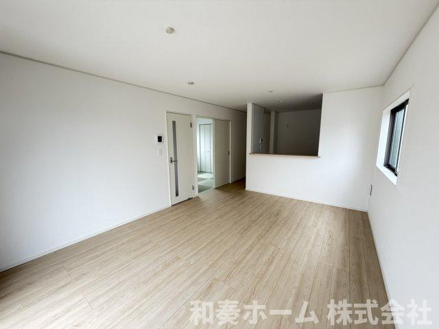 クレイドルガーデン藍住町東中富第1の居間・リビング