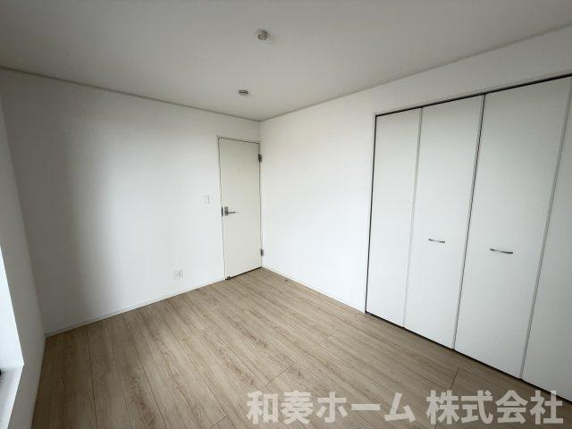 クレイドルガーデン愛住町東中富第1の洋室