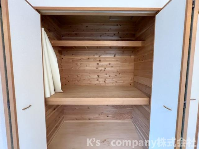 ◎茅ヶ崎市円蔵　中古戸建◎の収納|和室の押入れ収納◇来客用の布団の収納にも便利です◇