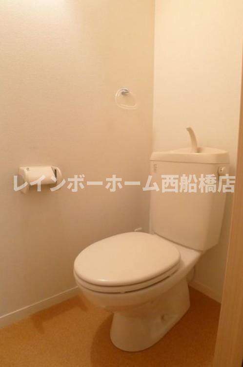 船橋市夏見台１丁目のアパートのトイレ