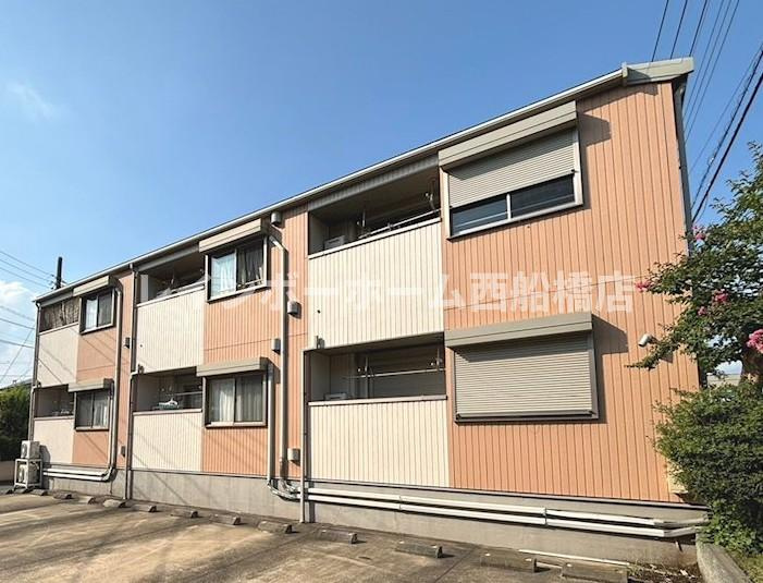 船橋市夏見台１丁目のアパートのバルコニー