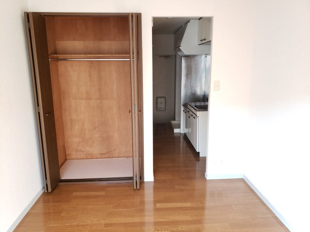 アプローズ奥戸壱番館の収納