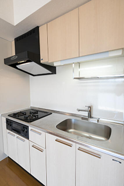 カーサ フロラシオンのキッチン|※写真は同タイプ住戸です。