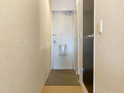Ｄ－ｒｏｏｍ上馬の玄関|明るい玄関です