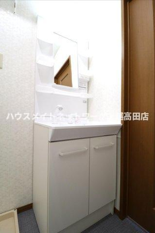 メゾンリベールの独立洗面台|洗髪洗面化粧台