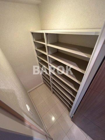 ネストピア呉服町の玄関