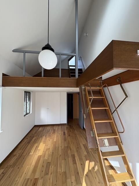 青葉台一丁目戸建の洋室