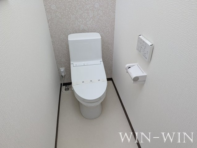 曙町貸家のトイレ