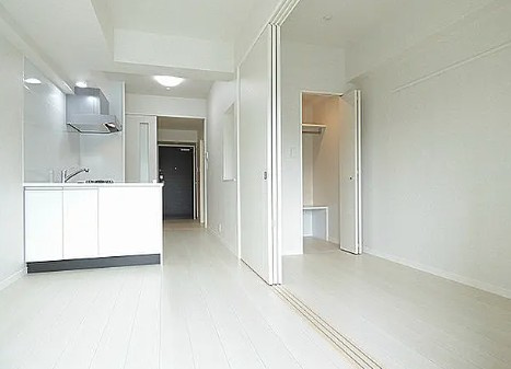 ネストピア博多シティ　東住吉小学校区の居間・リビング|ネストピア博多シティ