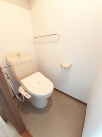 カーサ・ヴェルデのトイレ|清潔感のあるトイレです