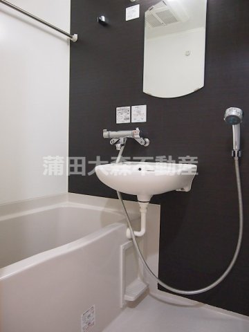 ルーブル蒲田六番館の浴室