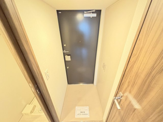 バウスフラッツ新大阪の玄関