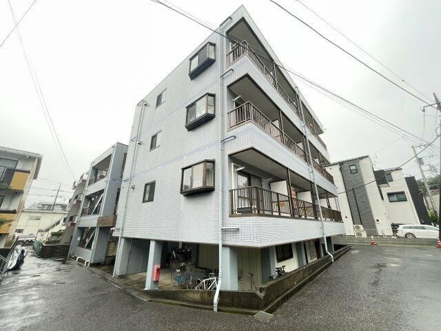 川崎市多摩区長尾２丁目の賃貸マンションの外観