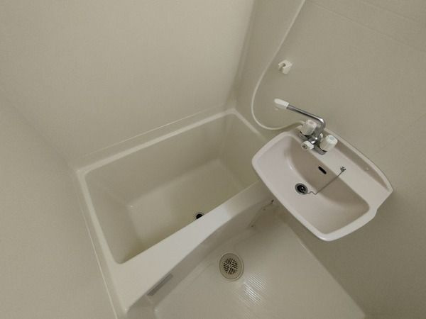 アルバ船堀の洗面所