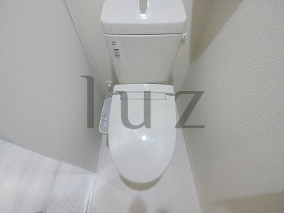 横浜市保土ケ谷区天王町１丁目の賃貸マンションのトイレ