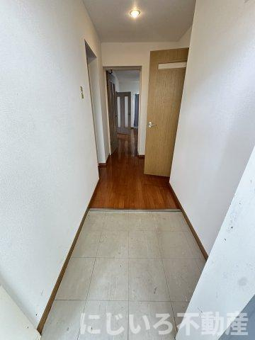 浅井ハイツの玄関