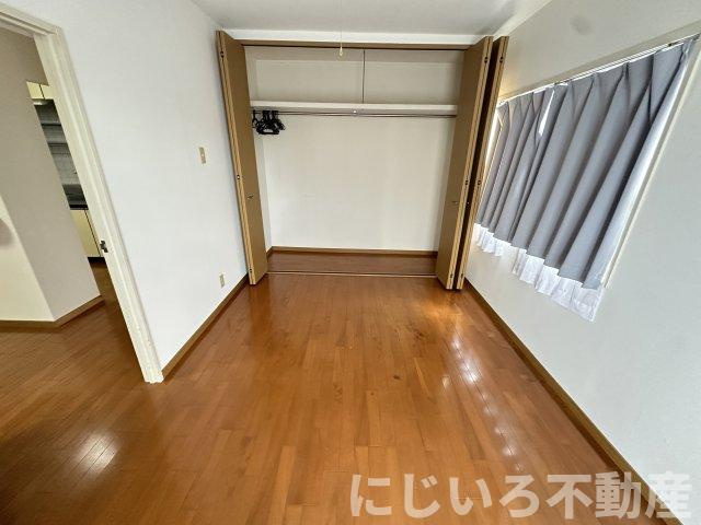 浅井ハイツの居間・リビング