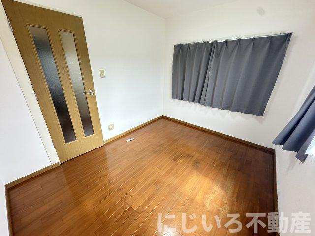 浅井ハイツの居間・リビング