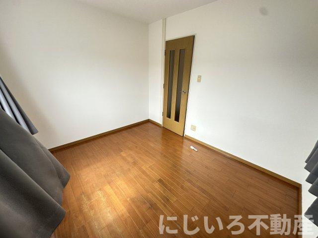 浅井ハイツの居間・リビング