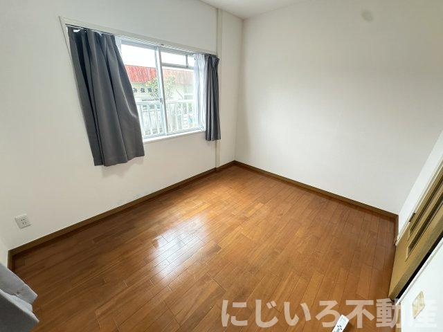 浅井ハイツの居間・リビング