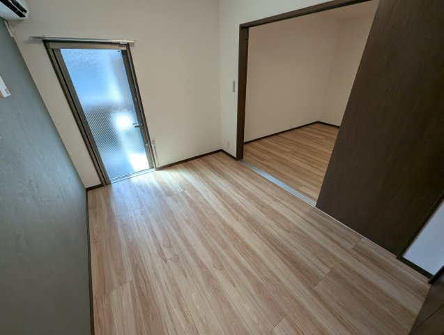 豊中市螢池東町３丁目のハイツの寝室