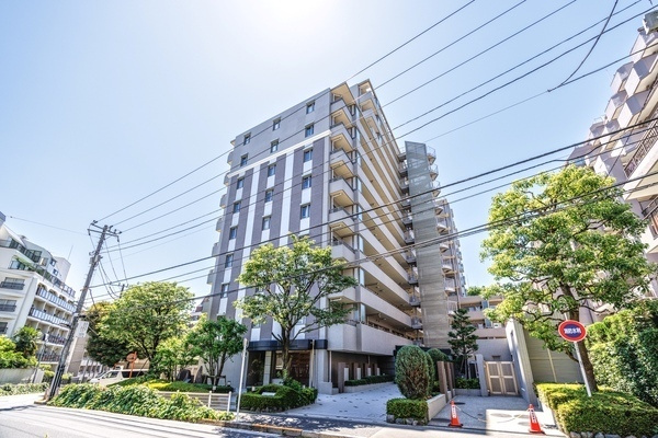 駒込パークハウスの外観|駒込パークハウス１０階部分のお部屋は通常仲介手数料４６８万６０００円→０円！さらにキャッシュバック３８万円にて即日現地案内可能です！