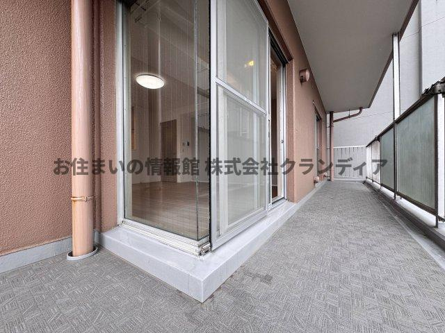 日商岩井西新井マンションのバルコニー|ドキドキの新生活も、安心してスタート。ぴったりの住まいを見つけませんか？クランディアが一緒に住まい選びをサポートします‼　まずは、お気軽にお問合せください　＃クランディア