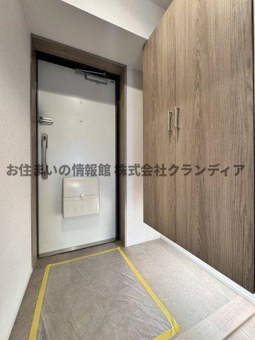 日商岩井西新井マンションの玄関|ドキドキの新生活も、安心してスタート。ぴったりの住まいを見つけませんか？クランディアが一緒に住まい選びをサポートします‼　まずは、お気軽にお問合せください　＃クランディア