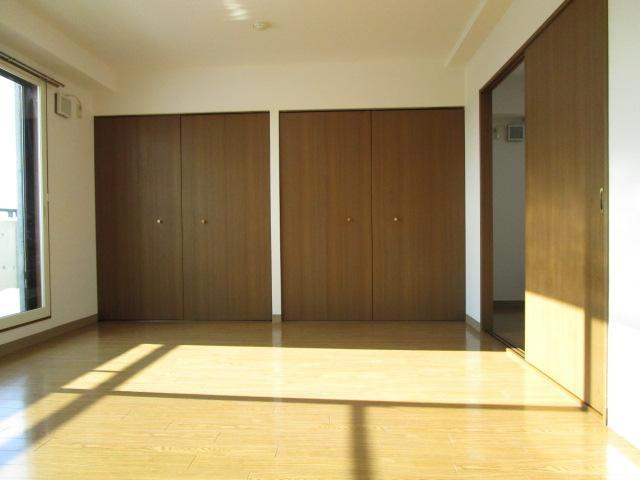 シャルム壱番館の居間・リビング