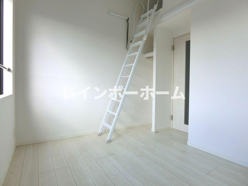 ルレーブ成増の居間・リビング