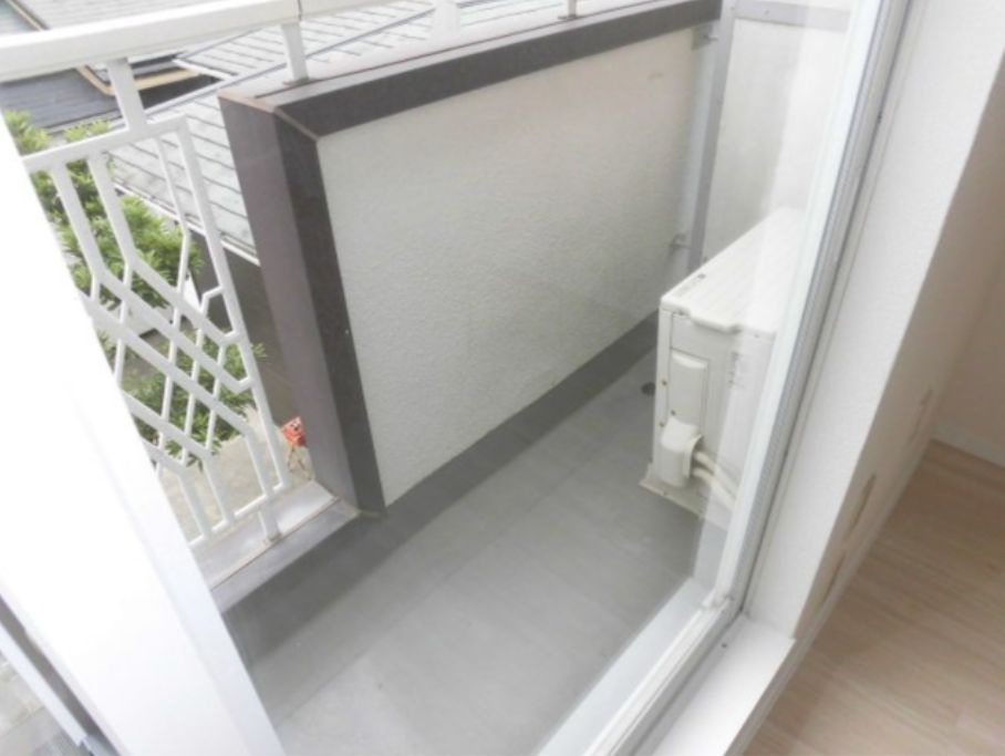 ローズアパート４１番館(R-041)のバルコニー