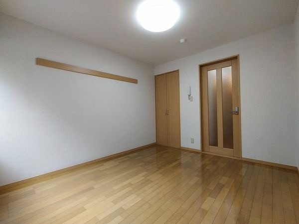 エスポワール壱番館の居間・リビング
